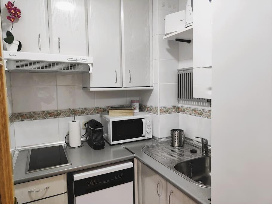Apartamentos Turisticos Seviro Мадрид Экстерьер фото